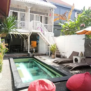 Ngurah Hostel